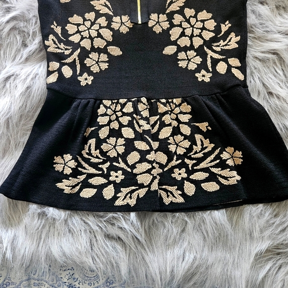 I.N.C Floral Print Short Sleeve Knit Crochet Blouse - Picture 4 of 7